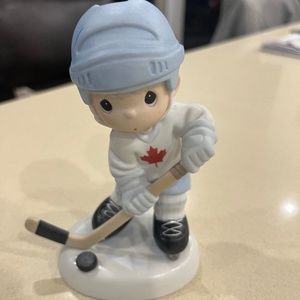 Authentic Precious Moments  Figurine